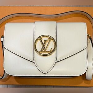 Louis Vuitton Pont 9 Crème with Blue Interior Calf skin